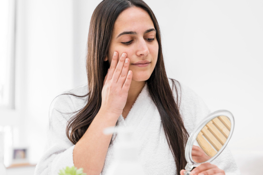 Anti-Acne Skin Care Guide: Choosing the Right Face Wash for Clear Skin